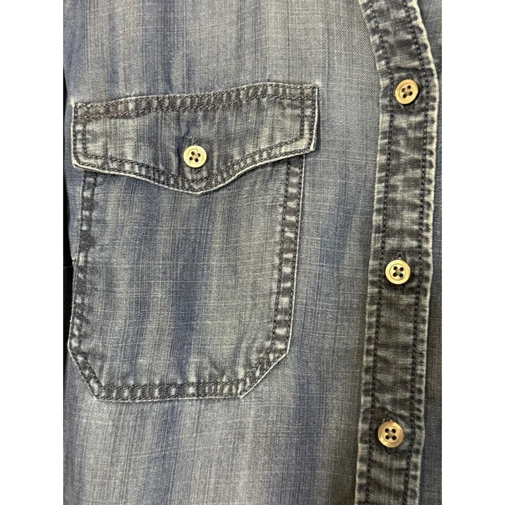 Talbots Soft Denim Button Up Shirt  Women's Roll Up Tab Classic Causal Sz Medium